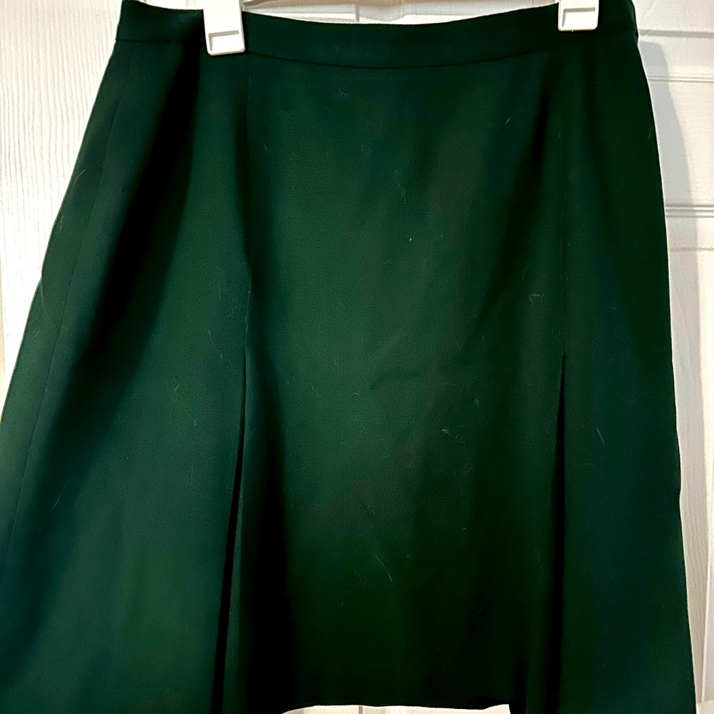 Cute forest green skirt for fall or winter
